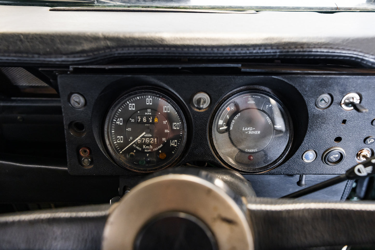 1979 Land Rover Series III 2.2L - 68000km showing
