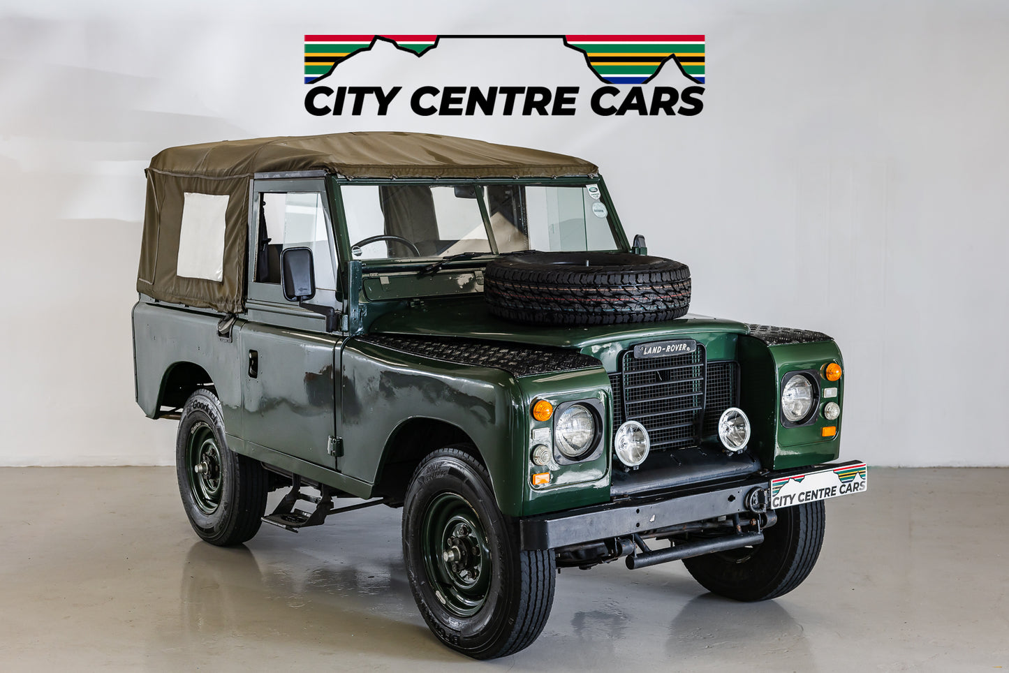1979 Land Rover Series III 2.2L - 68000km showing