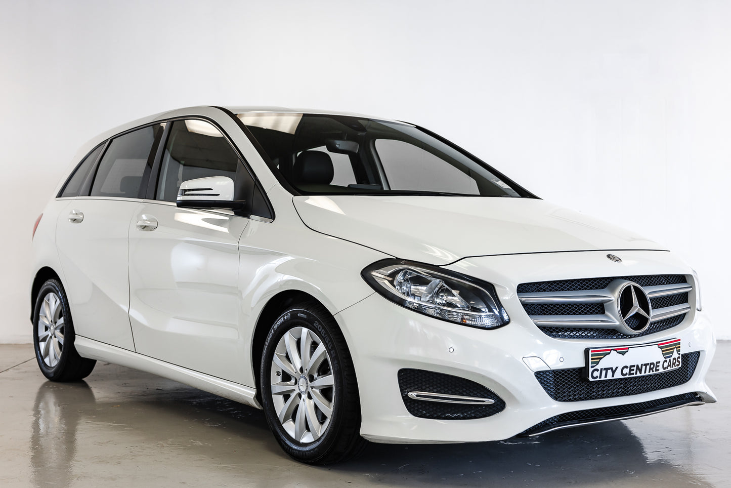 2015 Mercedes-Benz B200 - 127000km