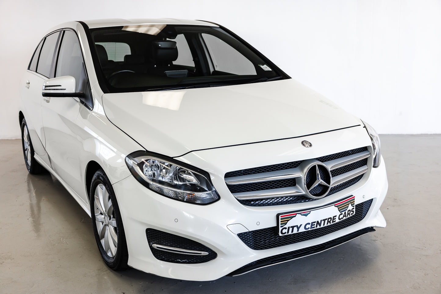 2015 Mercedes-Benz B200 - 127000km