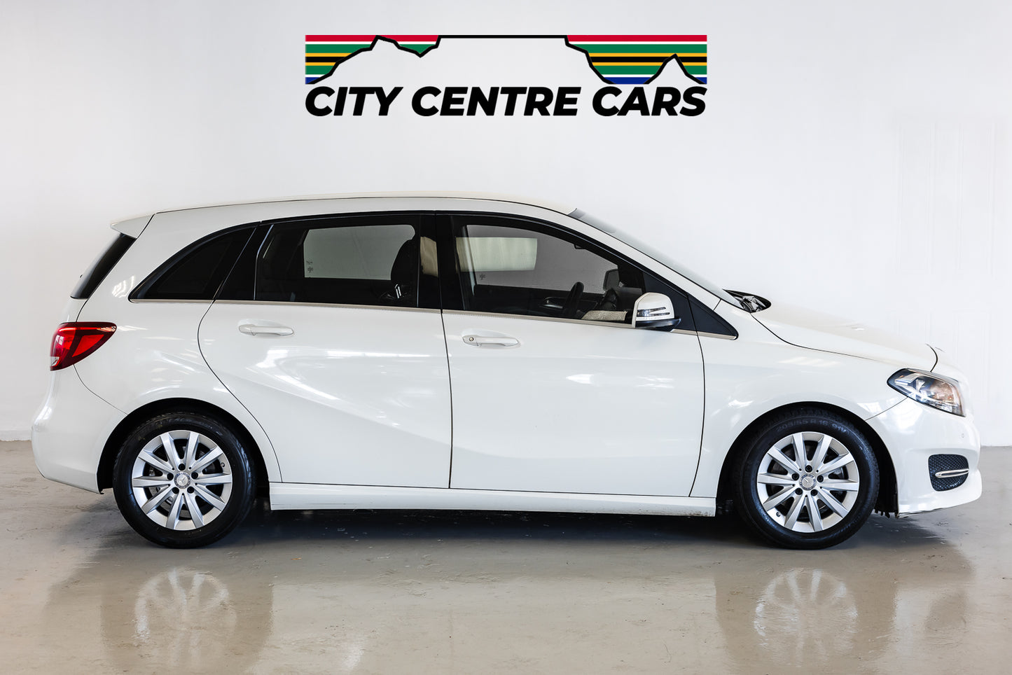 2015 Mercedes-Benz B200 - 127000km