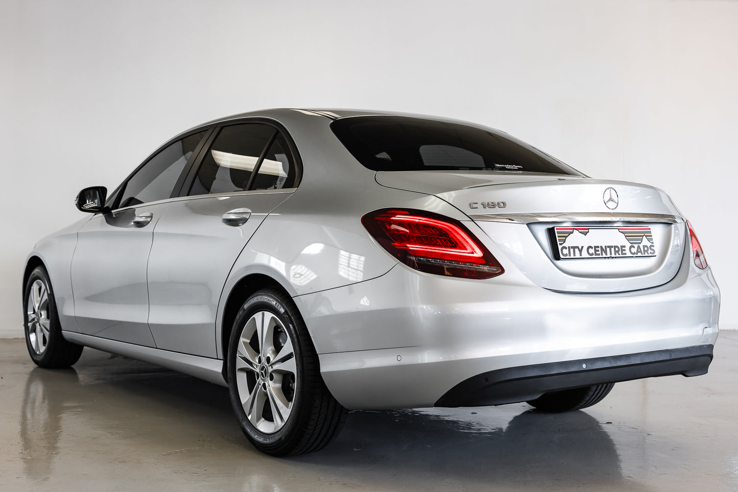 2020 Mercedes-Benz C180